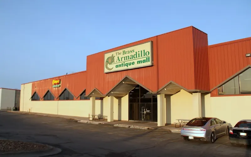 Brass Armadillo Antique Mall - Omaha
